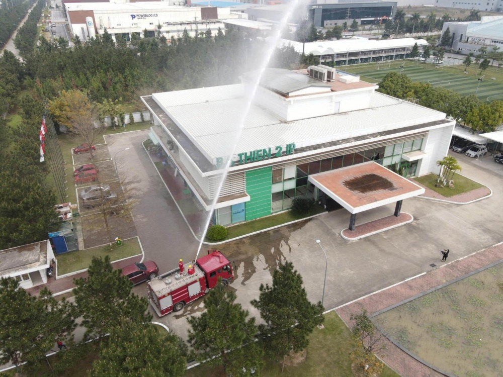 Lực lượng chữa cháy tại chỗ KCN Bá Thiện 2 thường xuyên được tập huấn, nâng cao kỹ năng xử lý sự cố cháy, nổ