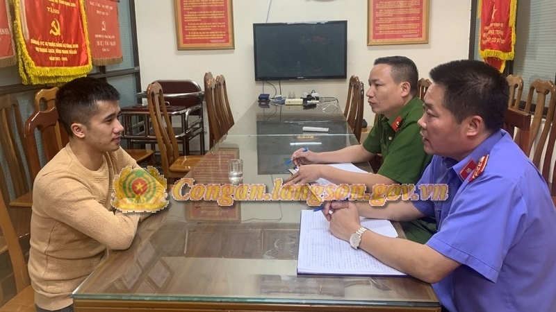 Lạng Sơn: Bắt giữ đối tượng mua bán trẻ em làm phục vụ quán karaoke