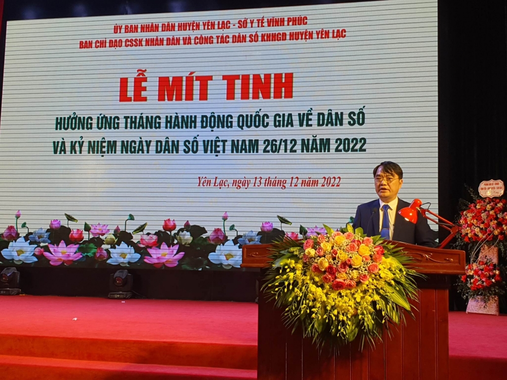 Đồng chí Lê Văn Tuấn- Trưởng phòng dân số KHHGD