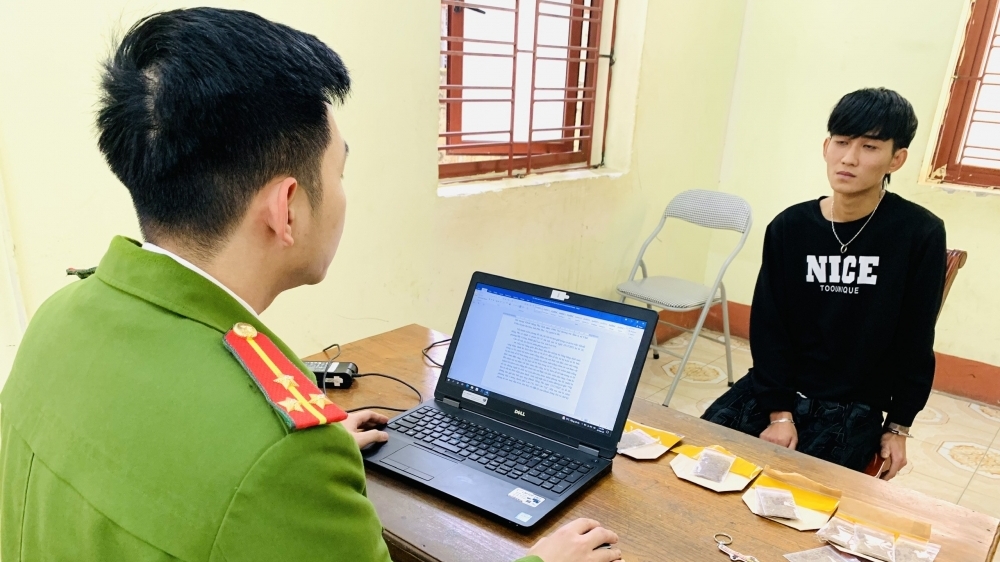 Lào Cai: Bắt giữ đối tượng 9X bán ma tuý "dạo"