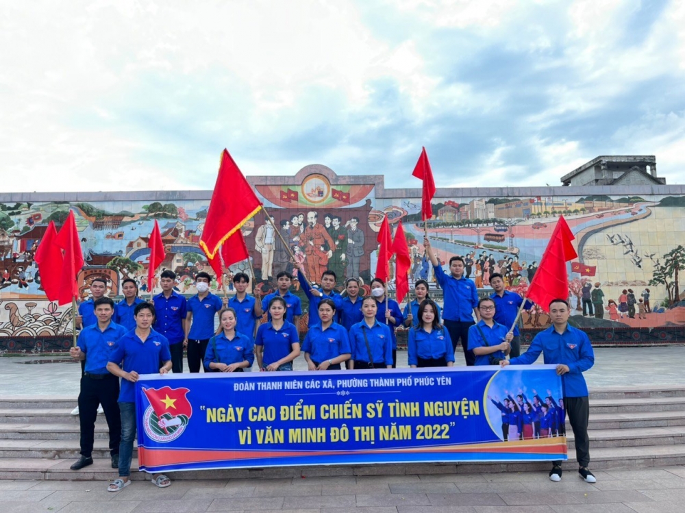 Tuổi trẻ Phúc Yên ra quân vệ sinh môi trường Tuổi trẻ Phúc Yên ra quân vệ sinh môi trường