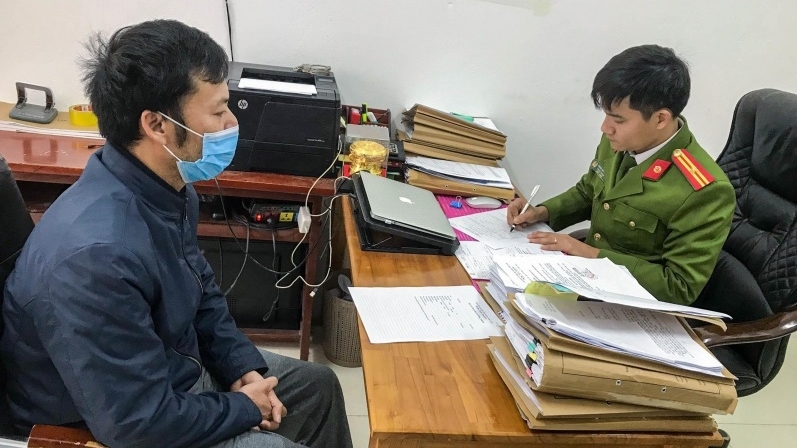 Vĩnh Phúc: Khởi tố Phó GĐ Trung tâm GDTX - dạy nghề tông CSGT rồi bỏ chạy