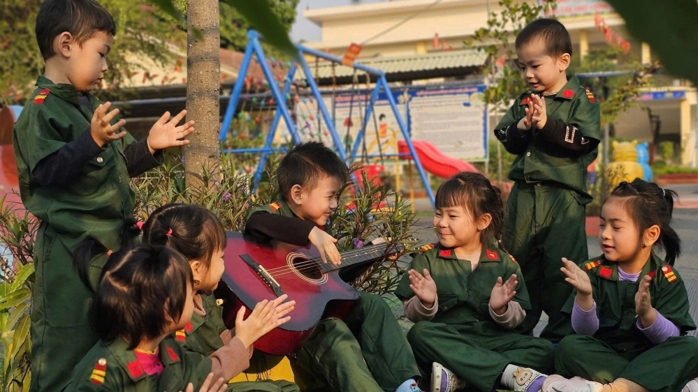 Sôi động chương trình “Trái tim biết ơn" tại Trường Mầm non Hoa Mai