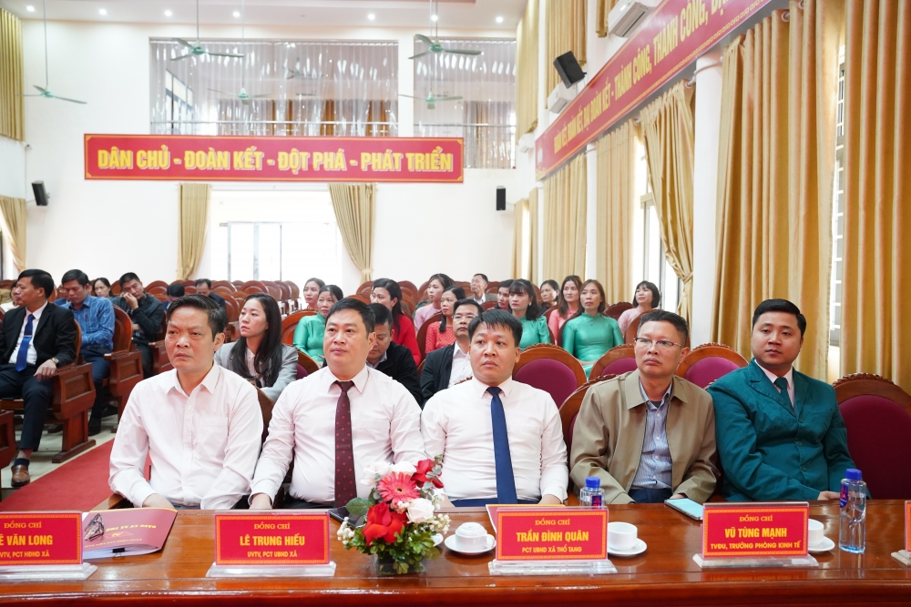 Phú Thọ: Công bố quyết định thành lập Trạm y tế xã Thổ Tang Phú Thọ: Công bố quyết định thành lập Trạm y tế xã Thổ Tang