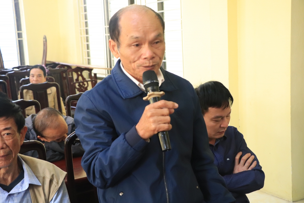 Tổ đại biểu HĐND xã Tam Hồng tiếp xúc cử tri tại thôn Yên Tâm