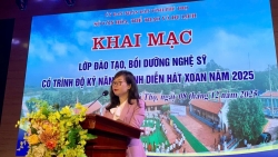 phu tho khai mac lop dao tao boi duong nghe sy co trinh do ky nang trinh dien hat xoan