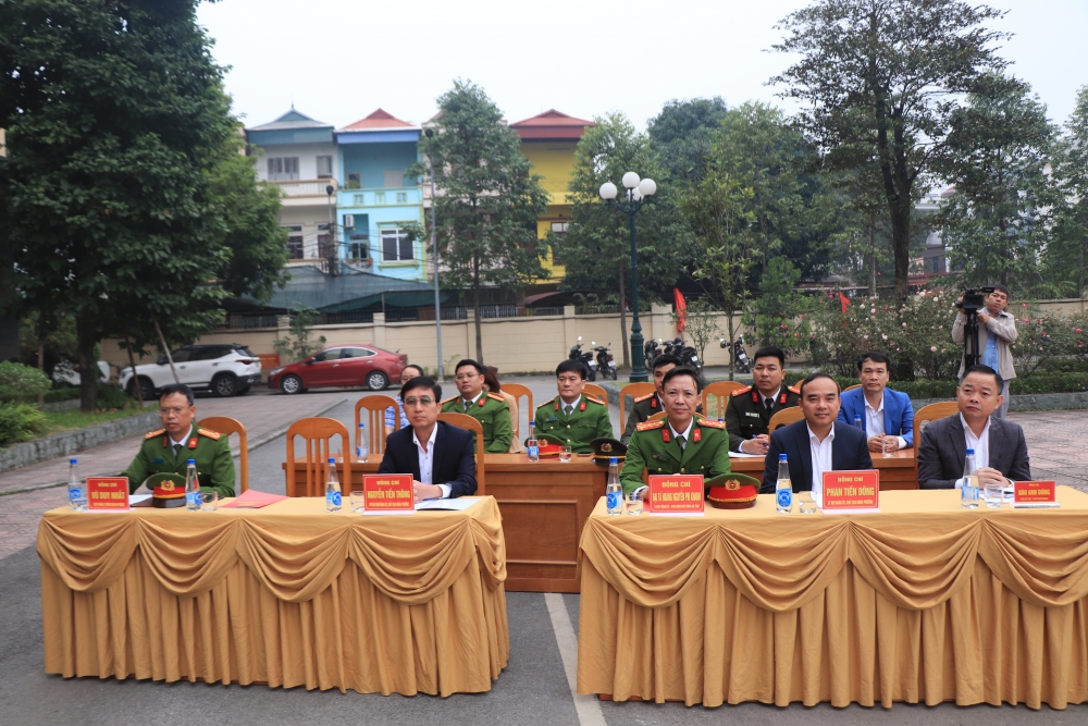 Đại biểu dự lễ ra quân Đại biểu dự lễ ra quân