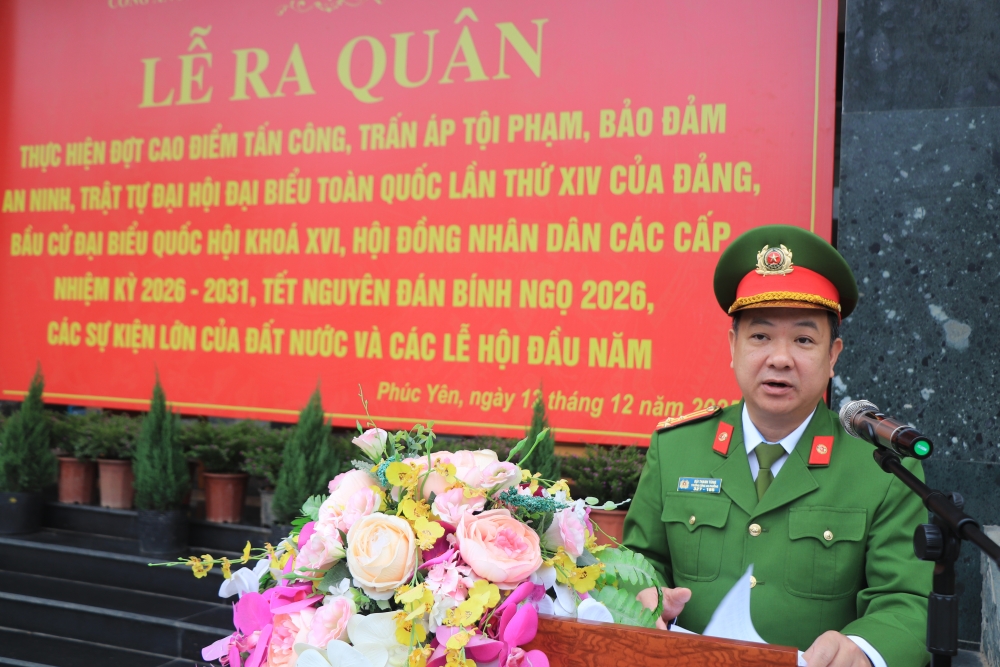 Đồng chí Bùi Thanh Tùng, Trưởng Công an phường Xuân Hòa phát biểu. Đồng chí Bùi Thanh Tùng, Trưởng Công an phường Xuân Hòa phát biểu.