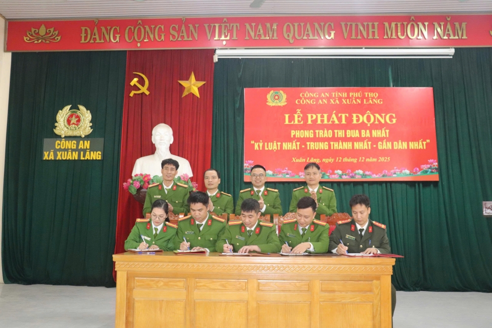 Công an xã Xuân Lãng: Phát động phong trào thi đua "Ba nhất" Công an xã Xuân Lãng: Phát động phong trào thi đua "Ba nhất"