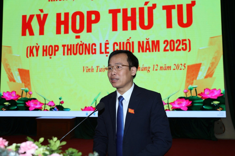 Đ/c Đặng Quốc Việt - ĐUV, Phó Chủ tịch UBND xã trình bày báo cáo thực hiện nhiệm vụ phát triển Kinh tế - Xã hội năm 2025, Kế hoạch phát triển Kinh tế - Xã hội năm 2026. Đ/c Đặng Quốc Việt - ĐUV, Phó Chủ tịch UBND xã trình bày báo cáo thực hiện nhiệm vụ phát triển Kinh tế - Xã hội năm 2025, Kế hoạch phát triển Kinh tế - Xã hội năm 2026.