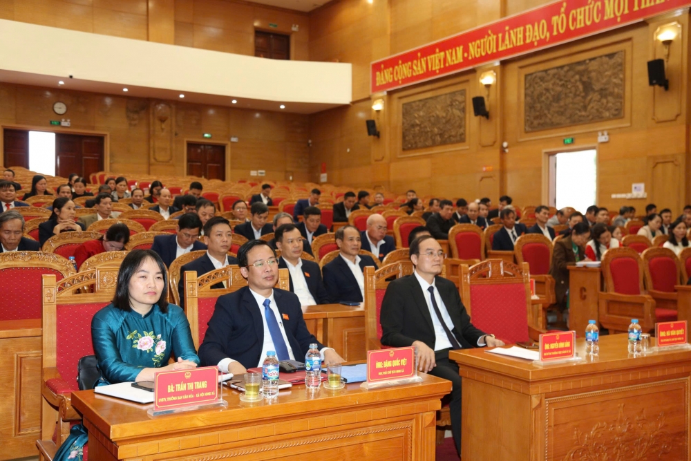 Các đại biểu dự kỳ họp Các đại biểu dự kỳ họp