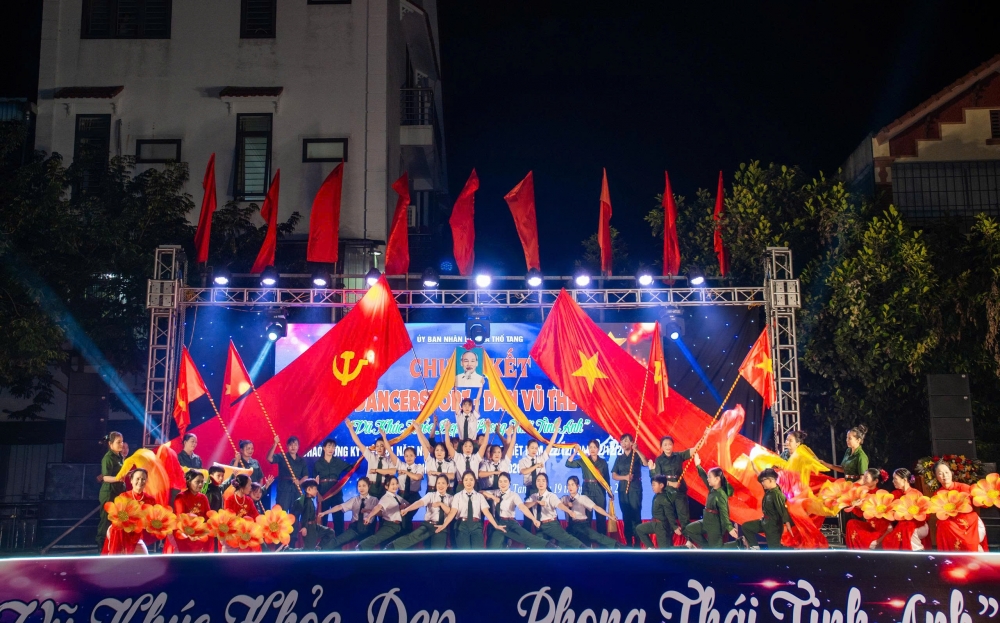 Phú Thọ: Sôi nổi vòng chung kết Giải Dancesport – Dân vũ thể thao xã Thổ Tang