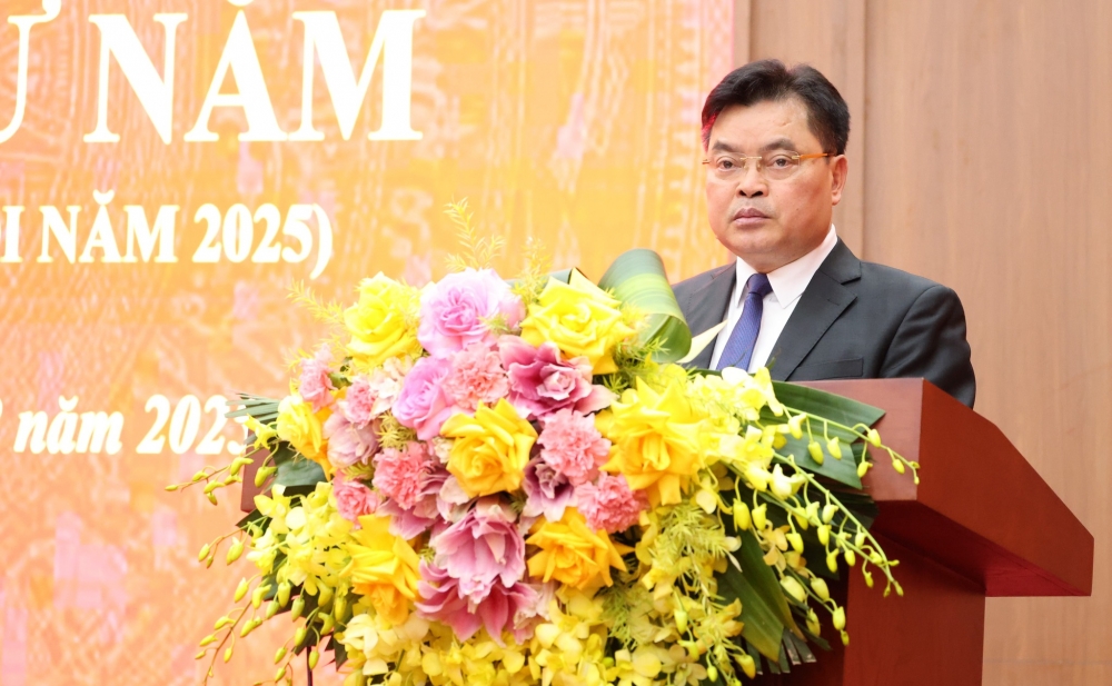 Kỳ họp thứ nhất HĐND xã Tam Hồng thông qua 9 Nghị quyết quan trọng