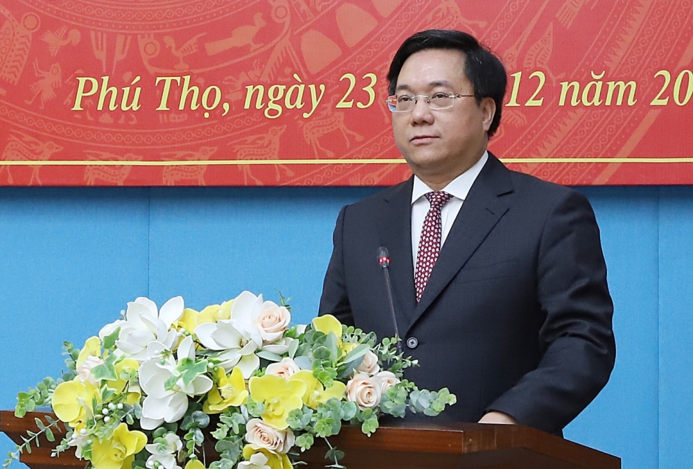 Chủ tịch UBND tỉnh Trần Duy Đông phát biểu chúc mừng Tập đoàn Amata nhận Quyết định chấp thuận chủ trương đầu tư, Giấy chứng nhận đăng ký đầu tư