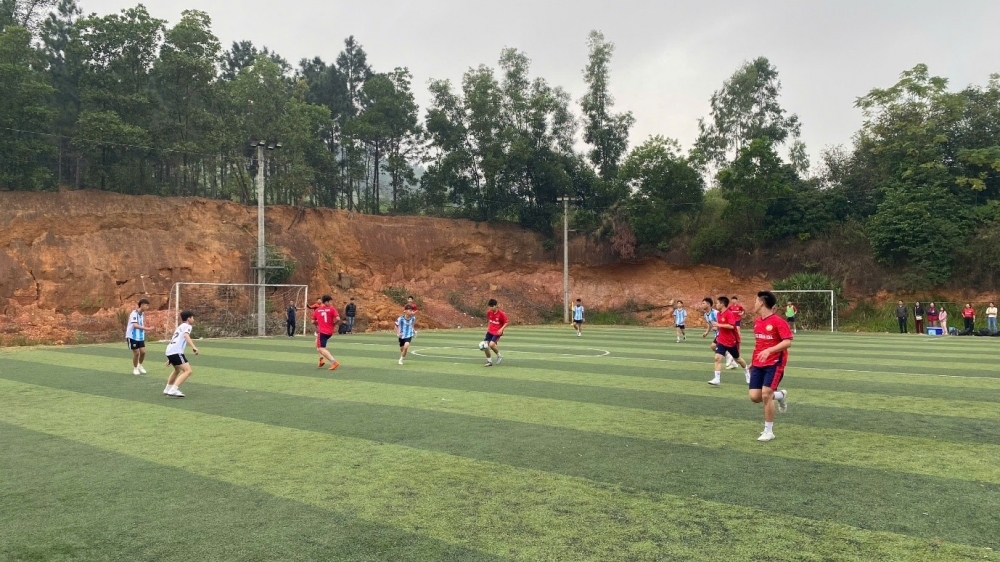 Phường Xuân Hòa: Sôi động giải thể thao cho cán bộ và học sinh THCS