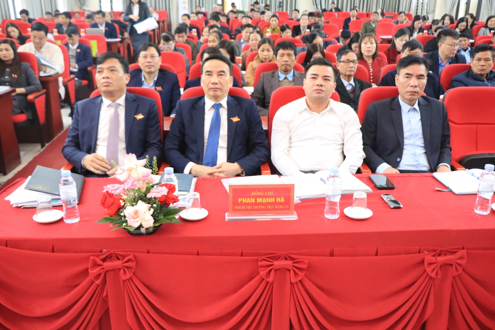 Kỳ họp thứ Bảy, HĐND xã Xuân Lãng thông qua 7 nghị quyết quan trọng