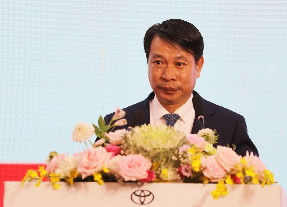 Phó Chủ tịch UBND tỉnh Nguyễn Khắc Hiếu phát biểu chúc mừng Công ty Ô tô Toyota Việt Nam Phó Chủ tịch UBND tỉnh Nguyễn Khắc Hiếu phát biểu chúc mừng Công ty Ô tô Toyota Việt Nam