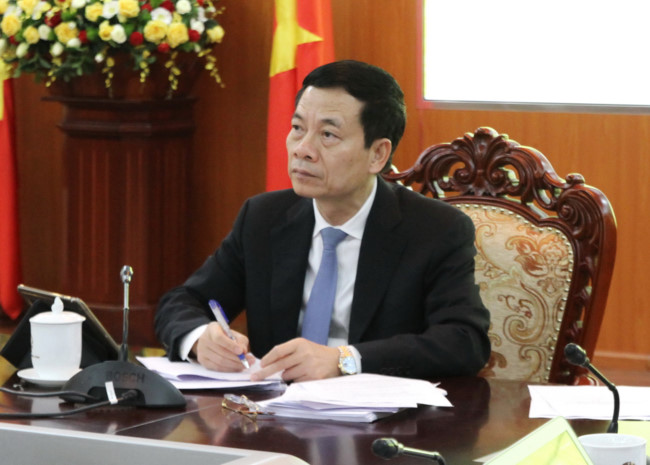 phat trien nguon nhan luc cho cuoc cach mang 40