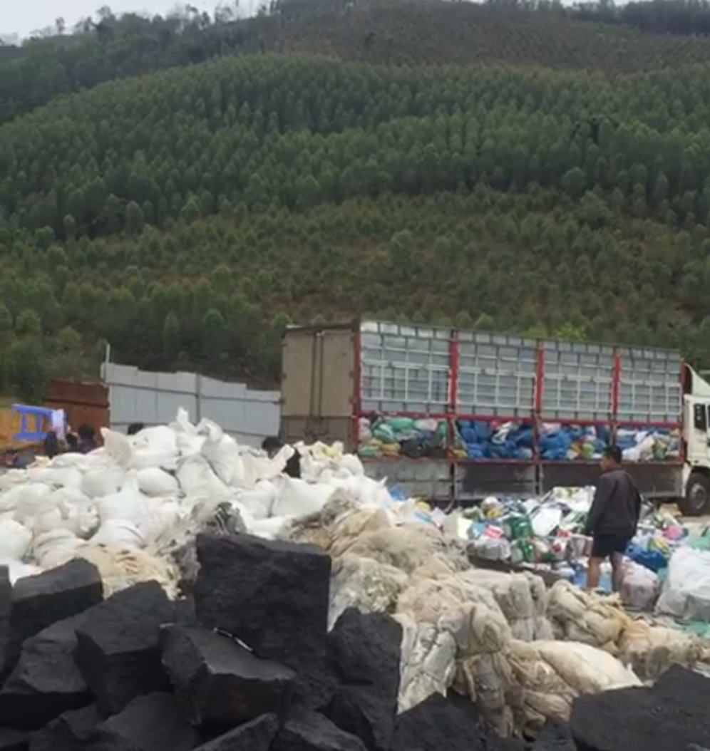 Chủ tịch tỉnh Bắc Giang chỉ đạo làm rõ vụ đốt chất thải trái phép tại huyện Lục Nam