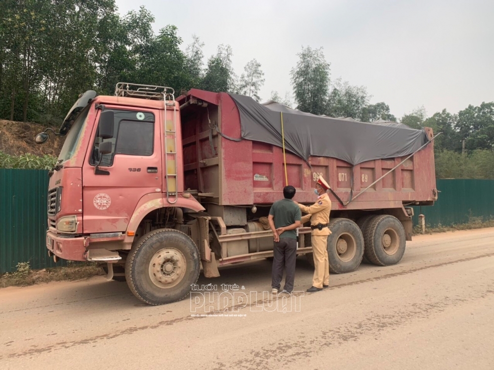 Bắc Giang: Xử lý 1370 xe quá khổ, quá tải trong năm 2021