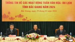 nhieu hoat dong dac sac tai tuan van hoa du lich linh thieng tay yen tu