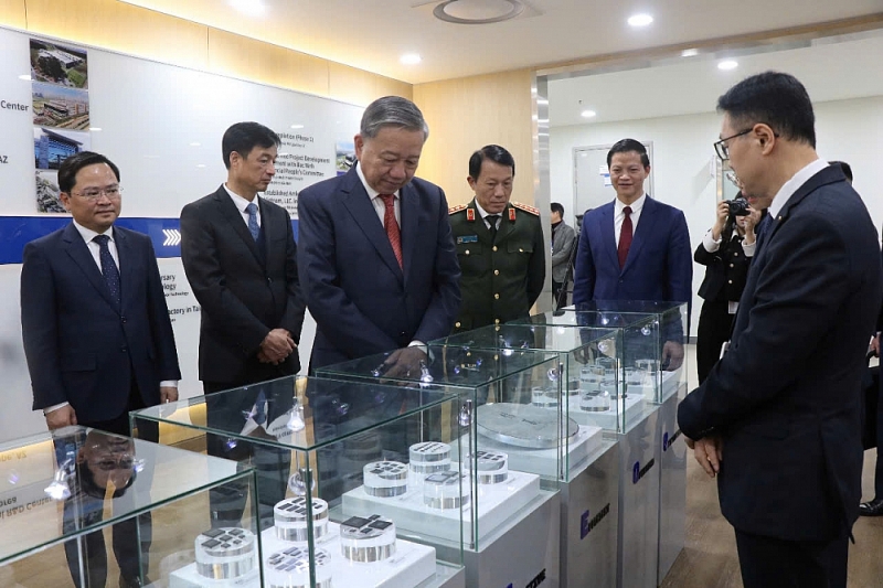 Tổng Bí thư Tô Lâm gặp mặt, chúc Tết công nhân lao động tỉnh Bắc Ninh