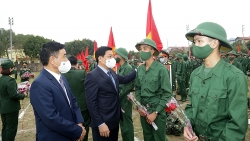 bi thu tinh uy bac giang an can dong vien tan binh len duong nhap ngu