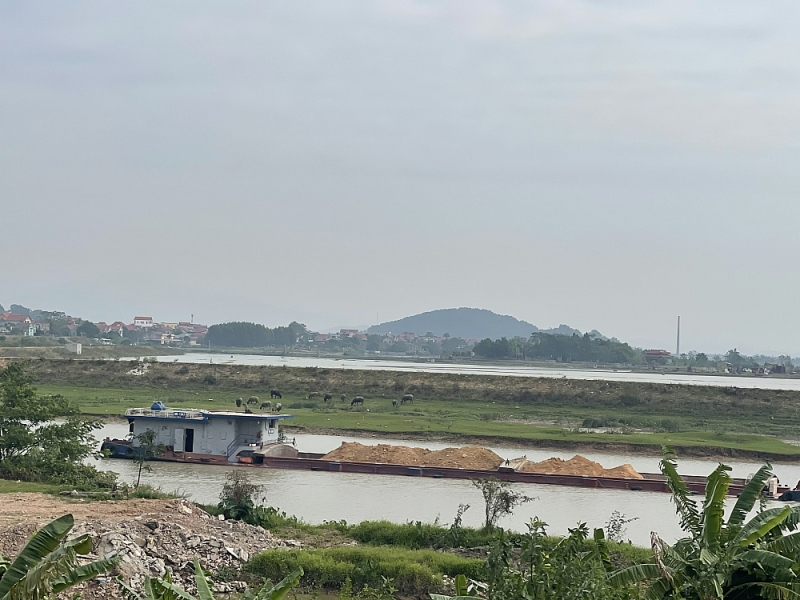 Chủ tịch tỉnh Bắc Giang yêu cầu xử lý nghiêm vi phạm trong khai thác, vận chuyển khoáng sản