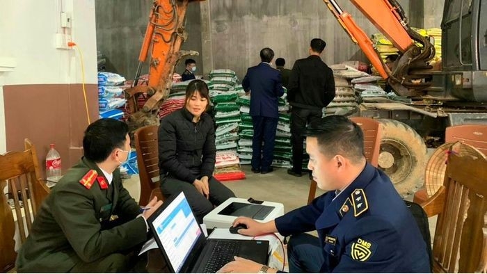 Xử phạt 43 triệu đồng một cơ sở kinh doanh 11 tấn phân bón giả tại Bắc Giang
