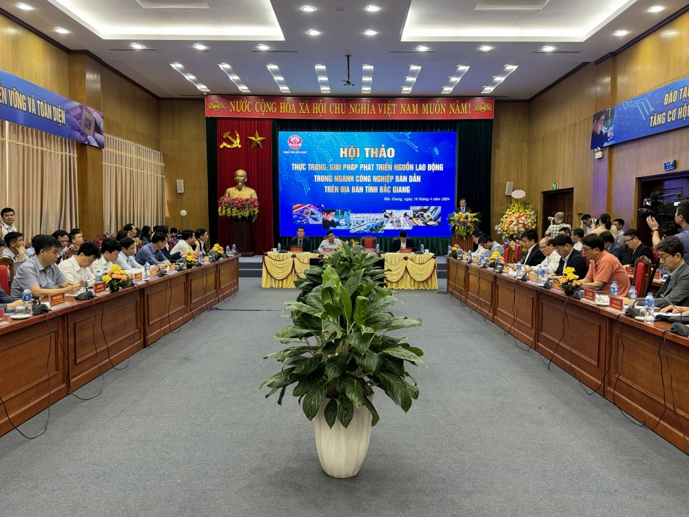 Bắc Giang hỗ trợ doanh nghiệp về nguồn lao động công nghiệp bán dẫn
