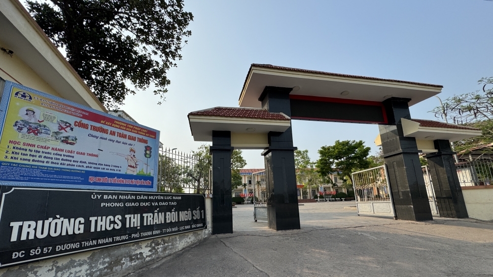 Tạm đình chỉ 3 học sinh trong vụ bạo lực học đường ở Bắc Giang