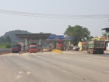 chan xe thu phi tren quoc lo 1 de hoan tien cho duong cao toc khac