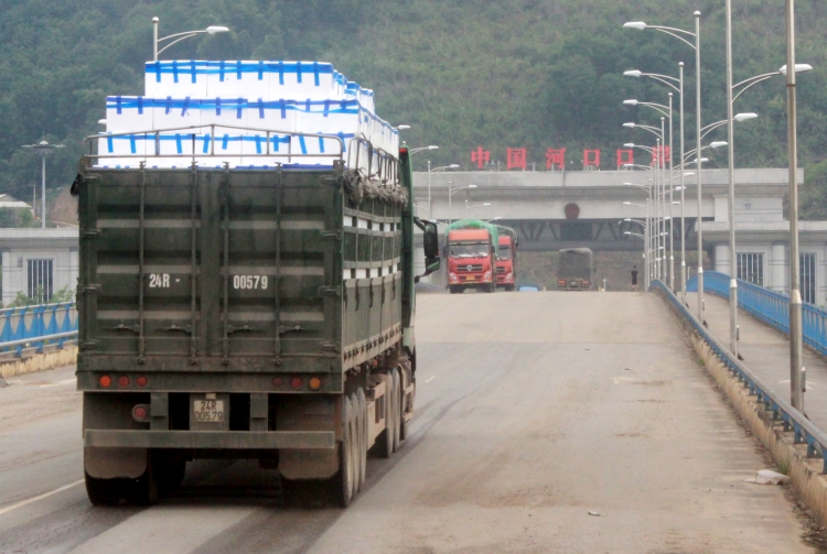 Hải quan cửa khẩu Trung Quốc sẽ không để trái vải bị ùn tắc trong ngày