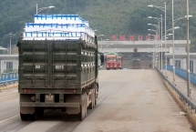 Hải quan cửa khẩu Trung Quốc sẽ không để trái vải bị ùn tắc trong ngày
