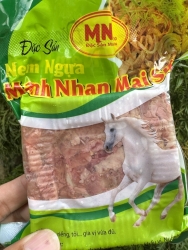 Bắc Giang: Đoàn kiểm tra không lấy được mẫu nem ngựa Mạnh Nhạn