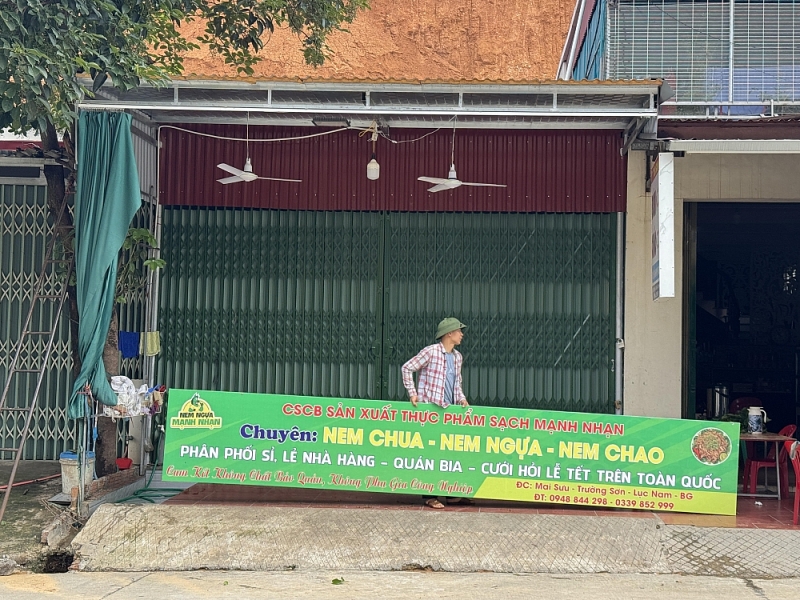 Bắc Giang: Đoàn kiểm tra không lấy được mẫu nem ngựa Mạnh Nhạn