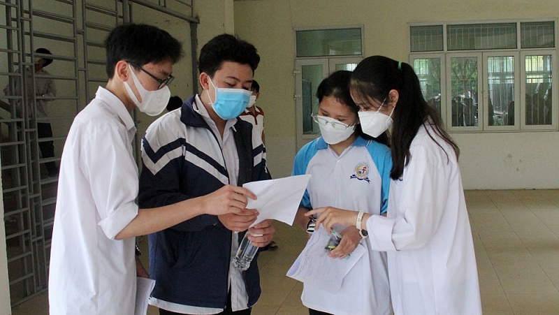 Thí sinh hoàn thành kỳ thi vào trường THPT Chuyên Bắc Giang