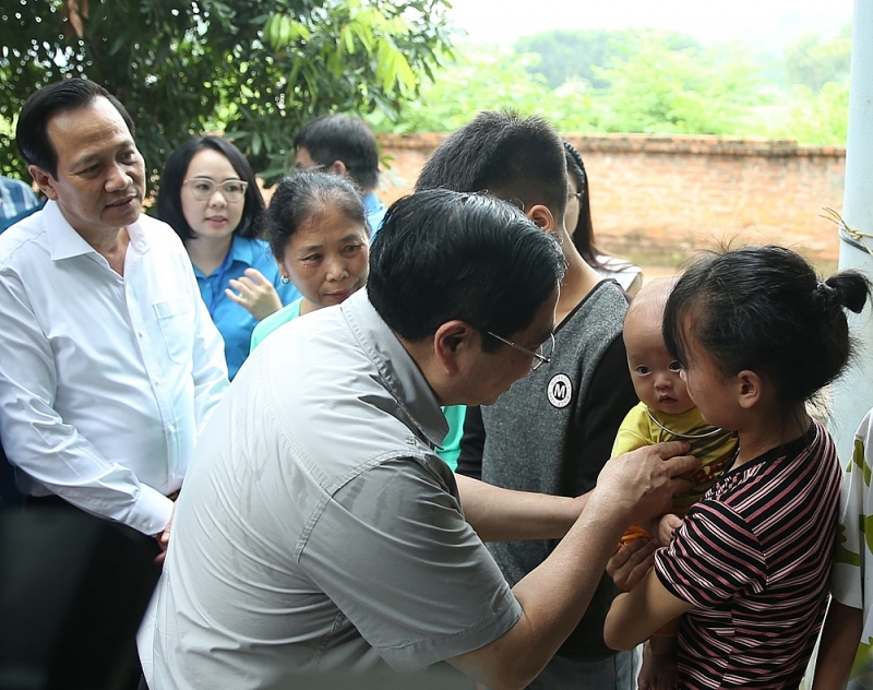 Thủ tướng Chính phủ Phạm Minh Chính thăm, gặp gỡ công nhân tại Bắc Giang