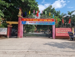 bac giang hon 2000 thanh nien tinh nguyen ho tro si tu thi tot nghiep thpt