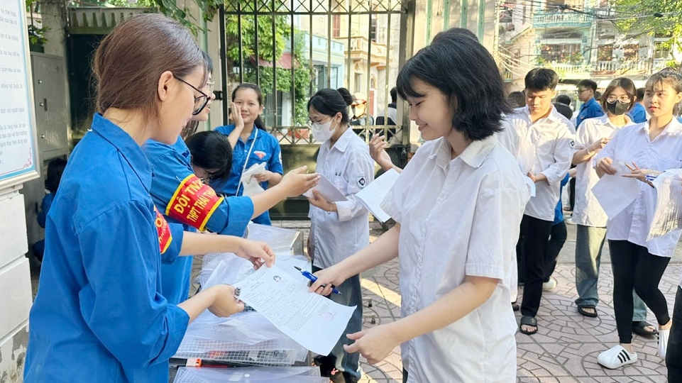 Gần 43.752 thí sinh Bắc Giang, Bắc Ninh dự thi môn Ngữ văn