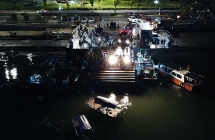 Quảng Ninh: 20 thợ lặn tìm kiếm cháu bé 4 tuổi rơi xuống biển