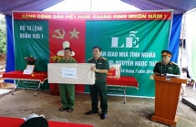 quan khu 1 trao nha tinh nghia tang vo liet si tai bac giang