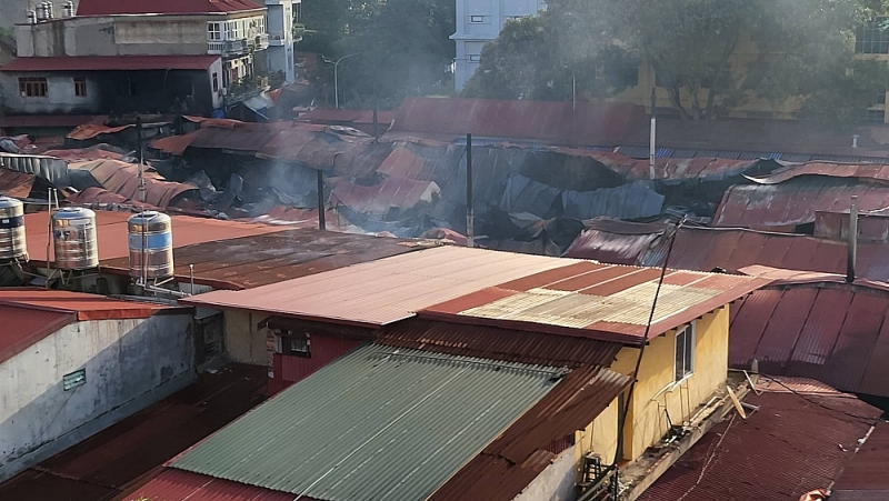 Cháy chợ Đọ Xã ở Bắc Ninh, thiệt hại hơn 33 tỷ đồng