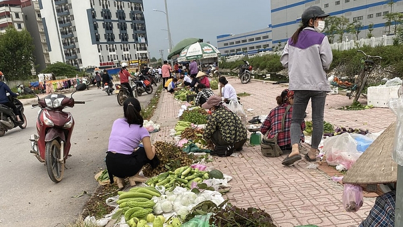 Bắc Ninh: Chỉ đạo xử lý triệt để lấn chiếm vỉa hè, lòng đường tại khu công nghiệp