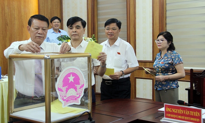 Bắc Giang: Ông Thân Hải Nam làm Chủ tịch UBND huyện Yên Thế