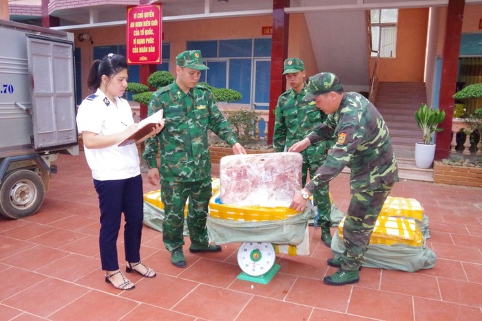 lang son phat hien 450kg noi tang lon khong ro nguon goc