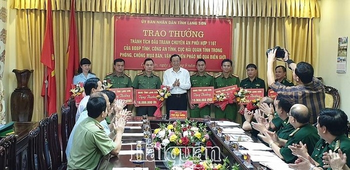 UBND tỉnh Lạng Sơn khen thưởng nhiều lực lượng phá chuyên án pháo nổ và ma túy