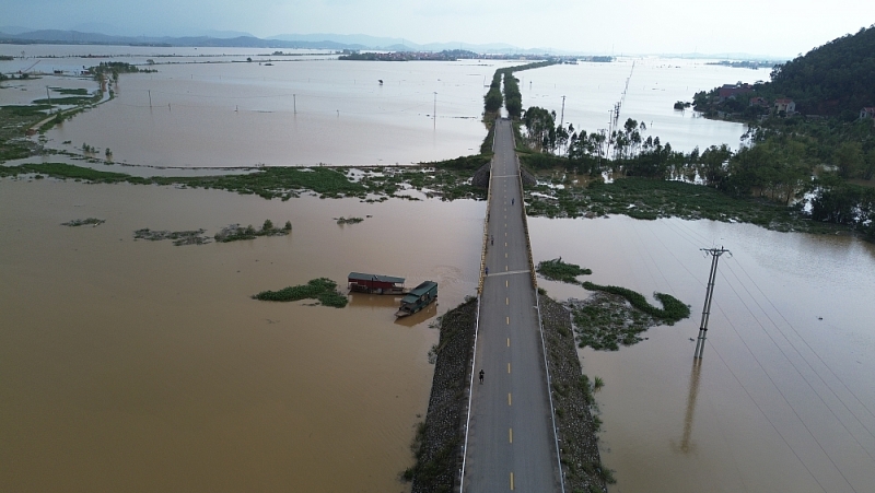 Bắc Giang: Nỗ lực hỗ trợ người dân bị ngập nước tại xã Trí Yên