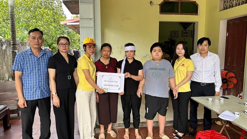 Bắc Ninh: Vingroup hỗ trợ 100 triệu đồng cho gia đình Bí thư Chi bộ bị tử vong khi chống lũ