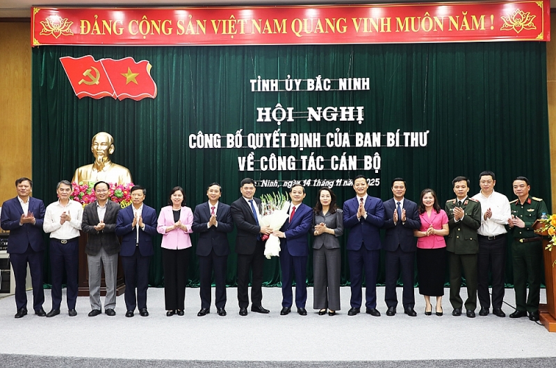 Chủ tịch tỉnh Thái Nguyên Phạm Hoàng Sơn được giới thiệu để bầu làm Chủ tịch UBND tỉnh Bắc Ninh